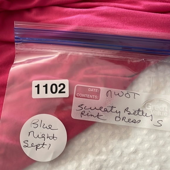 Sweaty Betty Take It Easy Drop Waist Dress in Pink Size S - Picture 12 of 12